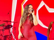 Imagem - Com Marcelinho na plateia, Ivete Sangalo faz show exclusivo em Praia do Forte