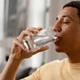 Imagem - Saiba por que você não deve ignorar a regra das 4 horas para beber água