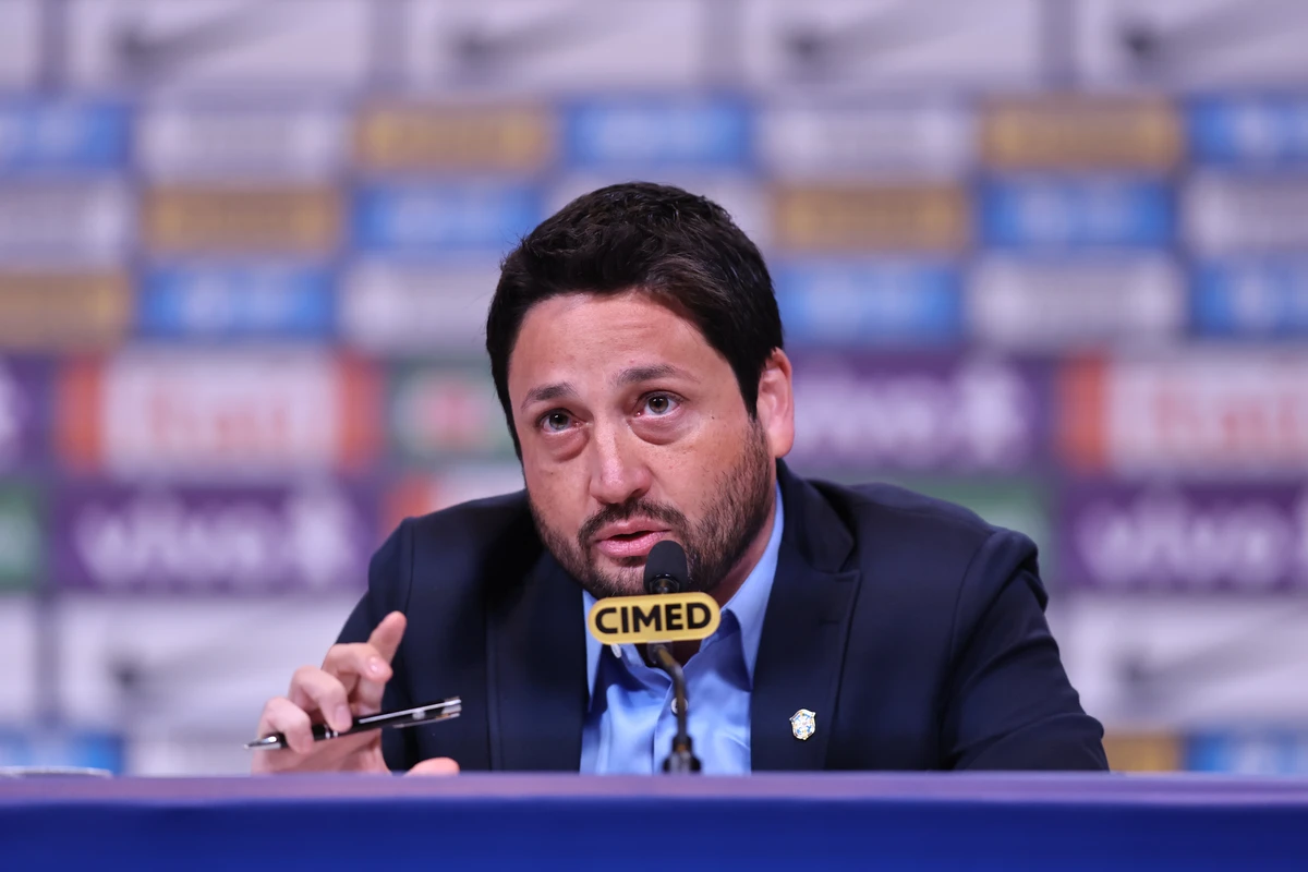 Arthur Elias, técnico da Seleção Brasileira feminina 