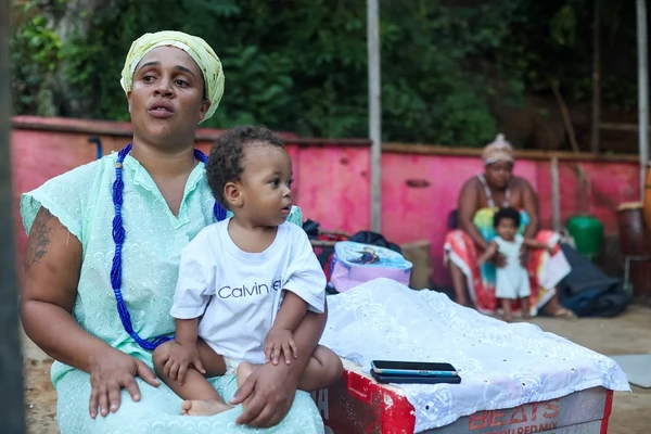 Frequentadores do Ilê Axé Oyá Onira’d, no bairro Pituaçu, em Salvador, foram surpreendidos com a demolição do terreiro por Marina Silva/CORREIO