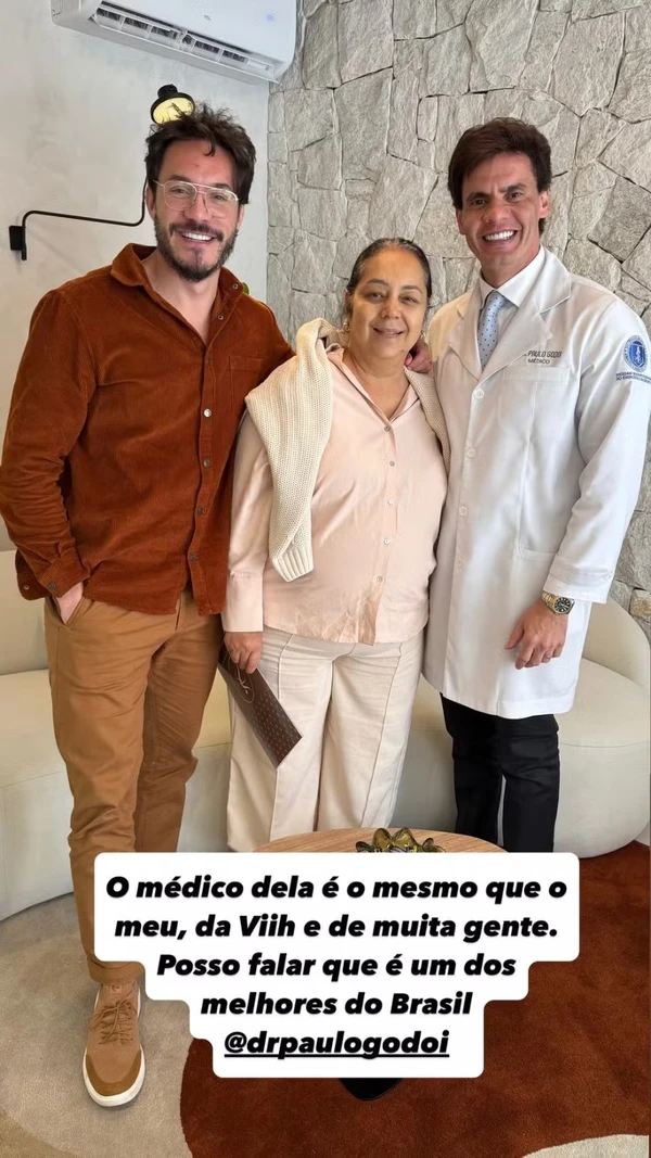 Eliezer explica decisão de levar a mãe para morar com Viih Tube e os filhos por Reprodução/Redes Sociais 