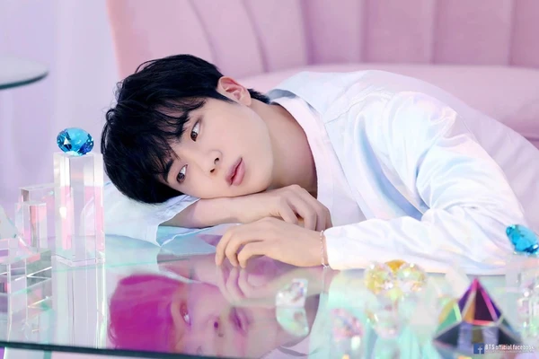 Integrantes do BTS por Reprodução