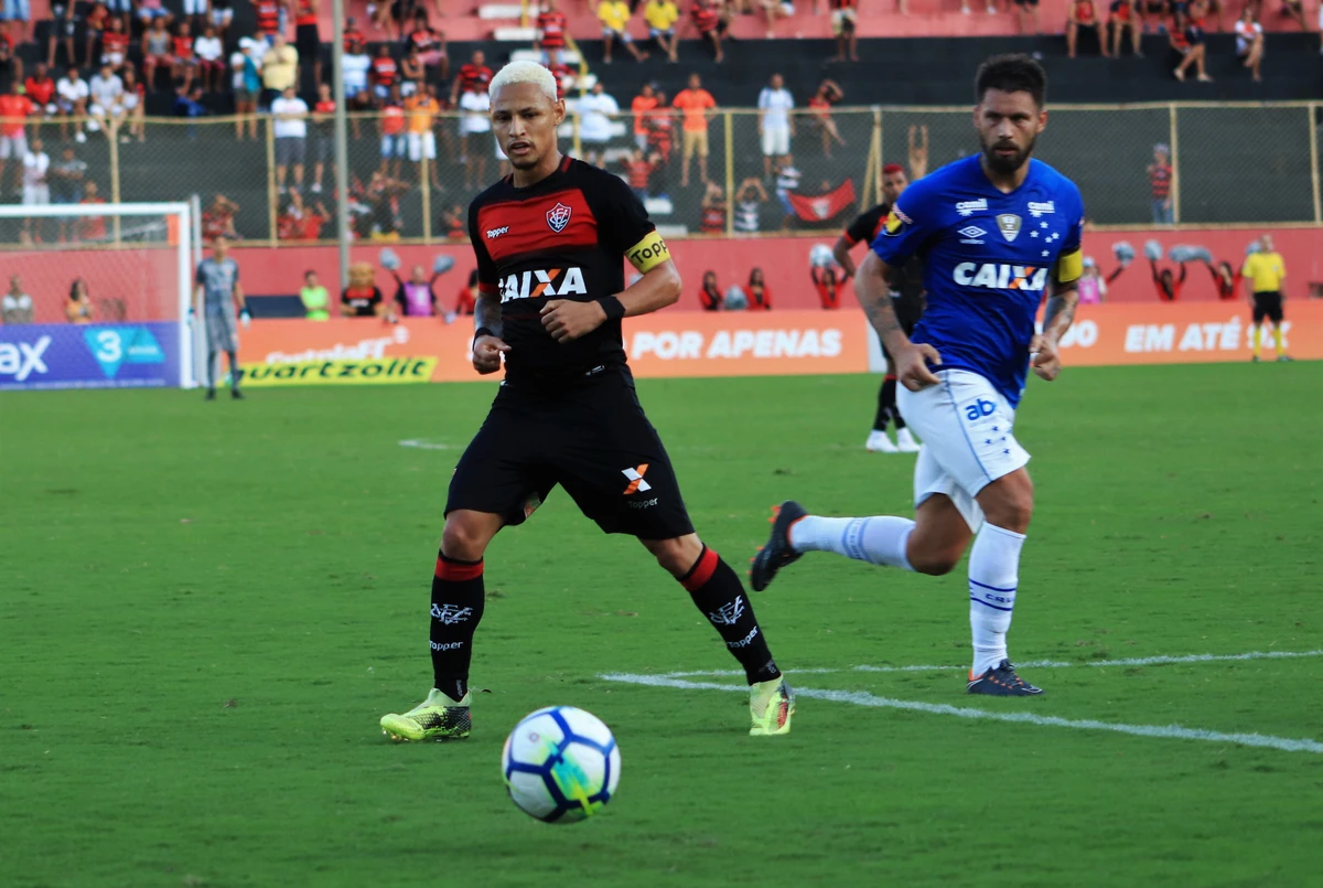 Vitória 1 x 1 Cruzeiro, pela 17ª rodada Série A de 2018 por Maurícia da Matta 