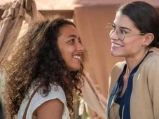 Imagem - Alinne Moraes vive romance intenso com mulher em nova produção da Globo; saiba mais