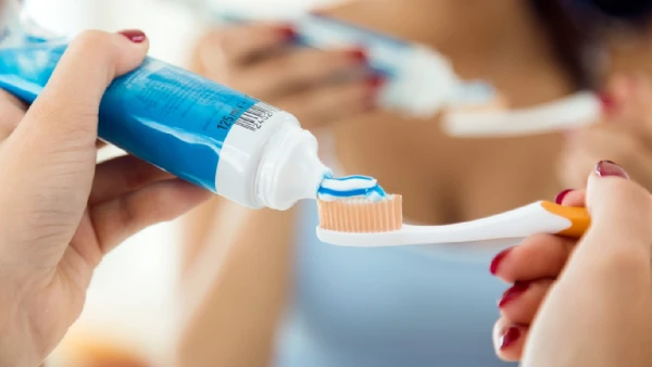 Adoçante escondido na pasta de dente pode causar problemas cardiovasculares
