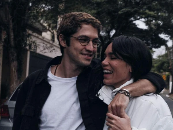 Carla Salle e Gabriel Leone por Reprodução