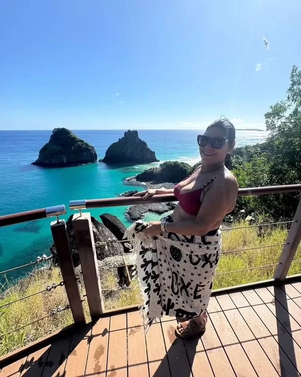 Delma em Fernando de Noronha por Reprodução/Instagram