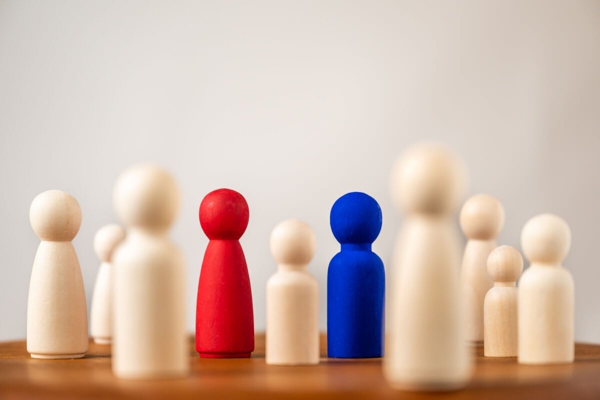 A constelação familiar lida com questões profundas e emocionais (Imagem: Sonja Filitz | Shutterstock)