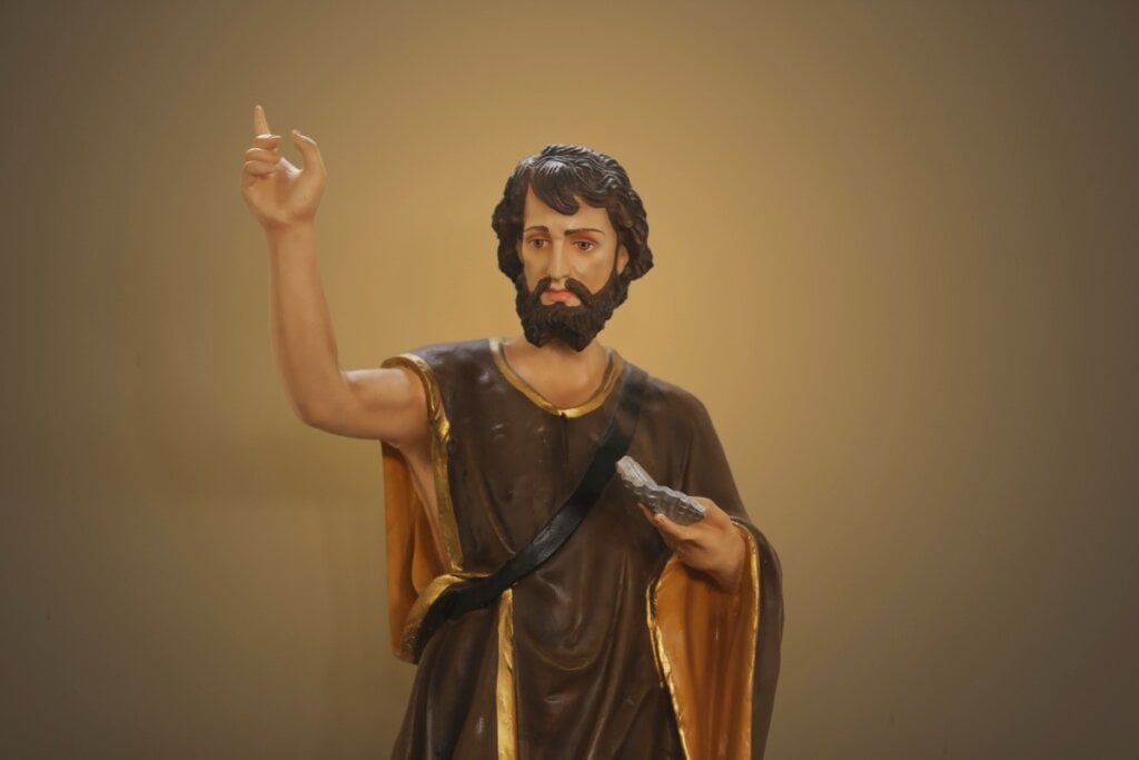 São João é lembrado por seus ensinamentos e virtudes (Imagem: Sidney de Almeida | Shutterstock) 