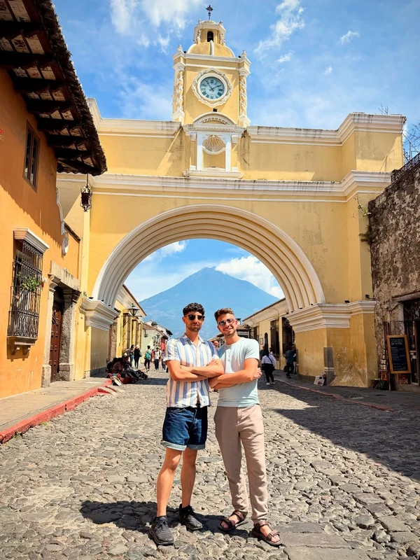 Jordan Pappas e Roy Cohen por Reprodução/Instagram
