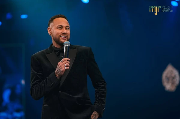 Neymar em leilão por Divulgação