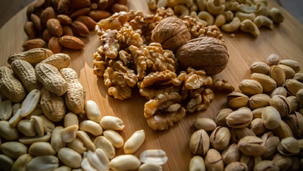 Frutas secas podem oferecer diversos nutrientes.