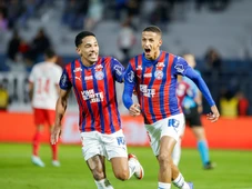 Imagem - Com expulsão e gol contra, Bahia vence o Bragantino em São Paulo pela primeira vez na história