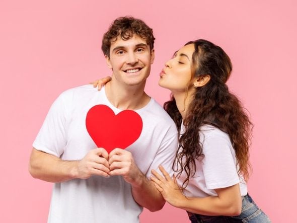 Imagem - 4 reações físicas provocadas pelas emoções amorosas