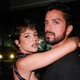 Imagem - Rodrigo Simas aparece nu em foto de Dia dos Namorados com Agatha Moreira