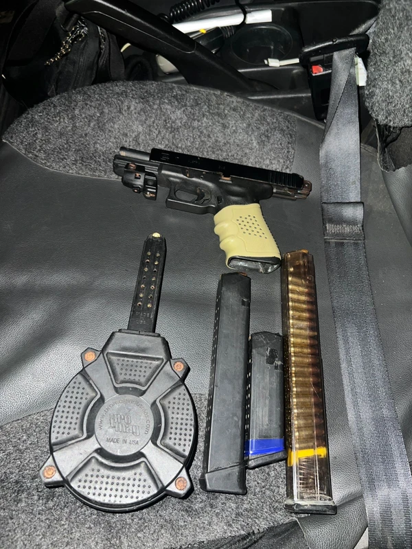 Armas e drogas foram apreendidas com suspeitos por PM-BA
