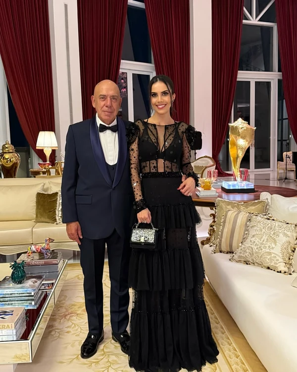 Daniela Albuquerque é casada com o empresário Amílcare Dallevo por Reprodução/Instagram