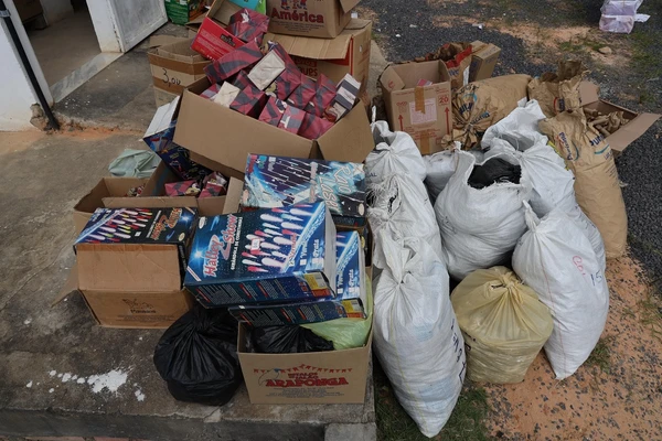 Material apreendido durante a Operação Em Chamas