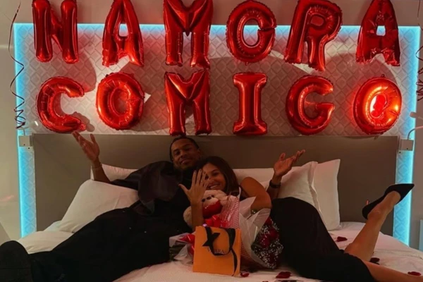PA  e Thays
