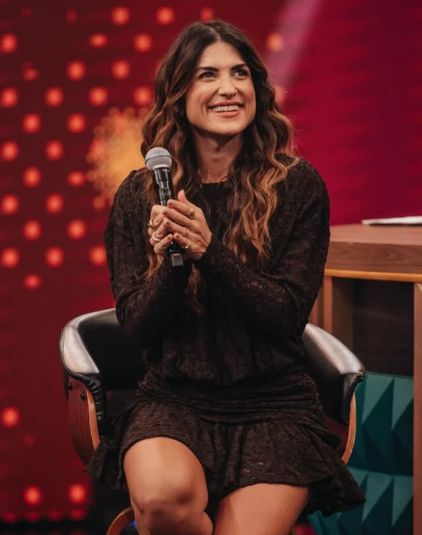 Pâmela Lucciola por Reprodução