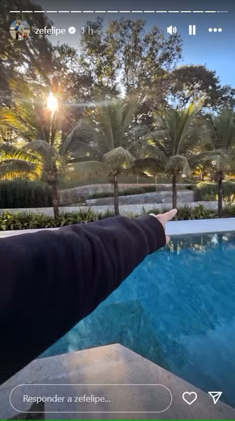 Piscina da nova mansão de Zé Felipe por Reprodução