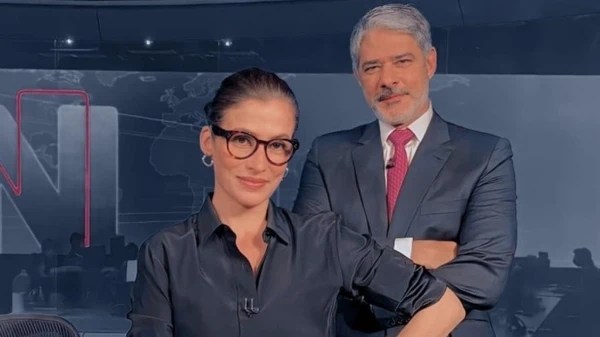 Renata Vasconcellos por Reprodução