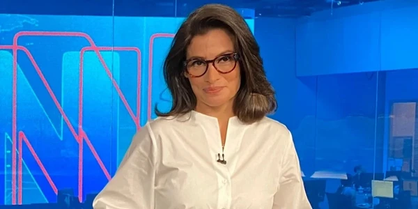 Renata Vasconcellos por Reprodução