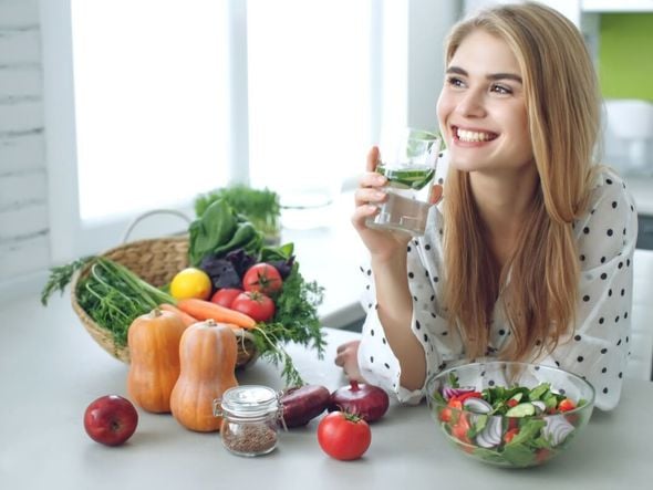 Imagem - 5 dicas para prevenir a retenção de líquido