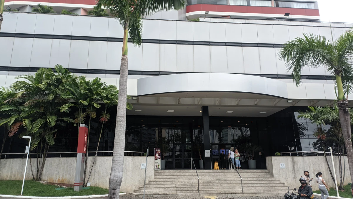 Advogado foi encontrado morto em quarto de hotel no Caminho das Árvores