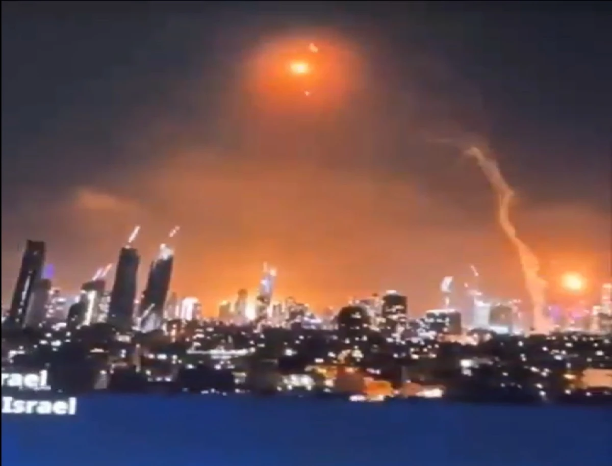 Ataque de mísseis do Irã em Tel Aviv