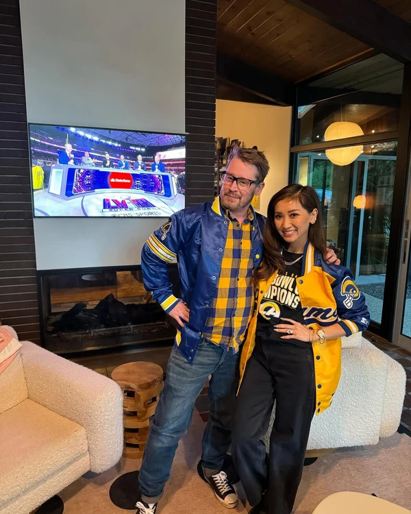 Brenda Song com o atual marido, Macaulay Culkin por Reprodução/Instagram