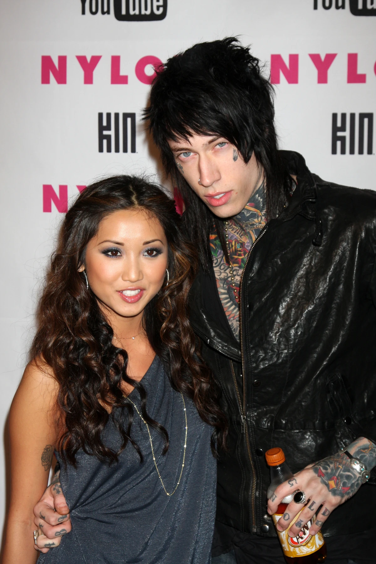 Brenda Song com o ex, Trace Cyrus por Joe Seer/Shutterstock.com
