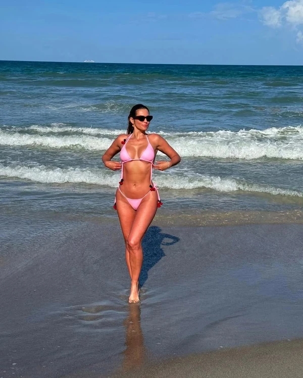 Lívia Andrade em agosto de 2024, antes da lipo LAD por  Reprodução/Instagram