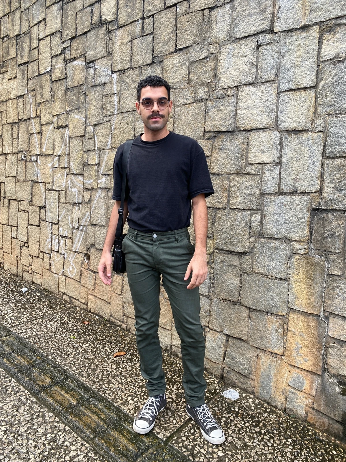O visual básico não precisa ser sem graça, o jornalista Pedro Silva