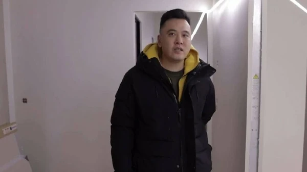 Xinying Lin vendeu o restaurante e começou a trabalhar como micromecânico por Reprodução/Yle