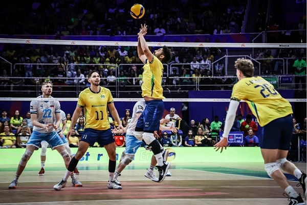 Brasil vence a Eslovênia por 3 sets a 0 em partida pela Liga das Nações de Vôlei por Divulgação/Fivb