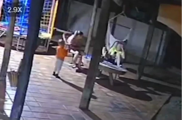 Pai de criança de 2 anos que matou a mãe disse em depoimento que não viu filho com arma