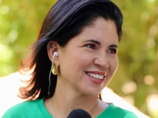 Imagem - Repórter da TV Bahia surpreende e faz preenchimento labial; veja resultado