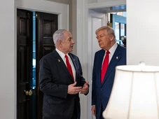 Imagem - Donald Trump pede que moradores de Teerã deixem suas casas