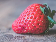 Imagem - Vídeo mostra por que você nunca mais vai querer comer morango sem lavar