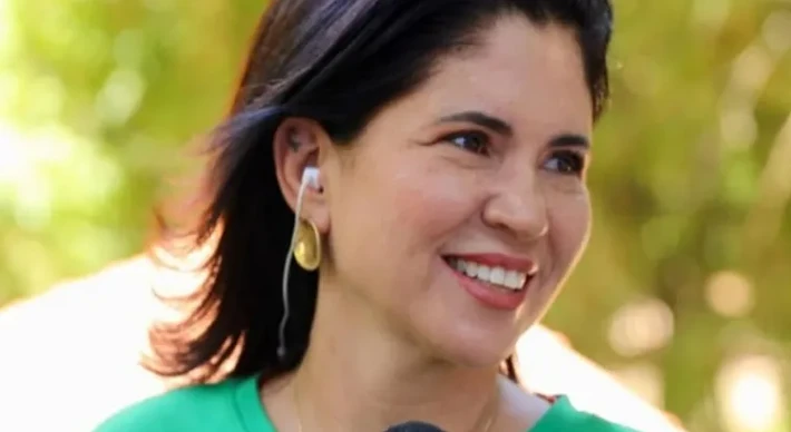 Imagem - Repórter da TV Bahia surpreende e faz preenchimento labial; veja resultado
