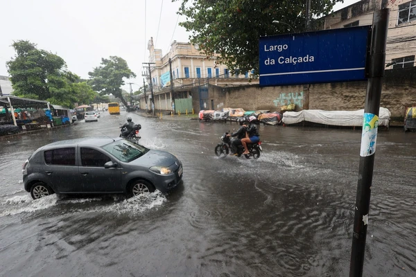 Chuva na capital baiana