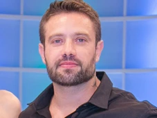 Imagem - Rafael Cardoso fala sobre vício em drogas e o afastamento dos filhos: 'Pensei em me matar'