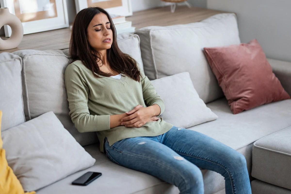 Dor de barriga por Shutterstock