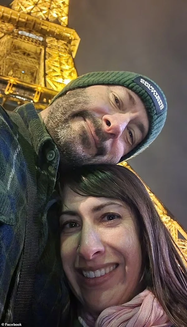 Jon e Elizabeth, pais de Isaiah por Reprodução/Facebook