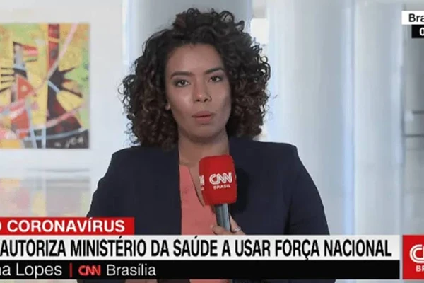Juliana Lopes assume program na CNN por Reprodução