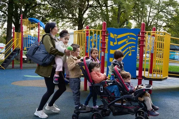 Natalie já tinha 8 filhos quando engravidou de óctuplos por Divulgação