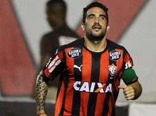 Imagem - Veja por onde andam os jogadores do Vitória que conquistaram o acesso na Série B de 2015