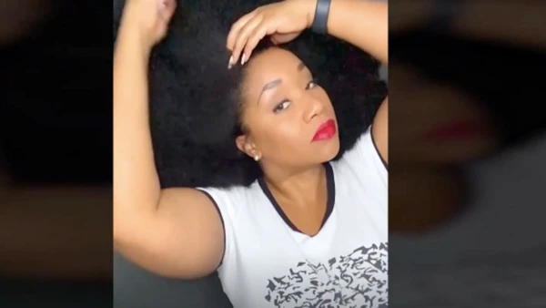 Este é o maior cabelo afro do mundo