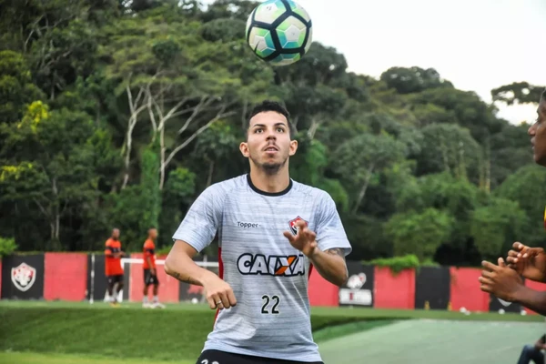 Flávio Medeiros atualmente defende o Al-Taawoun, da Arábia Saudita por Maurícia da Matta / EC Vitória 